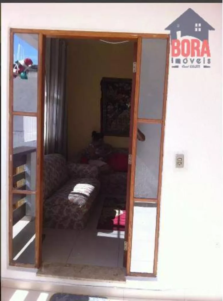 Casa à venda com 4 quartos, 150m² - Foto 3