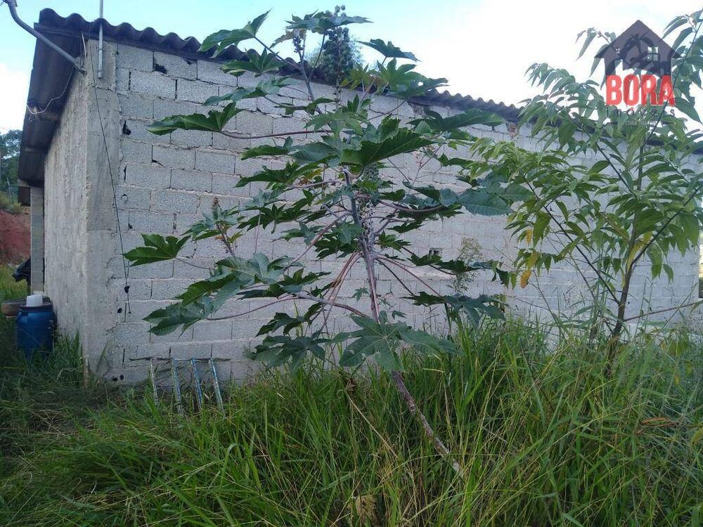 Casa à venda com 1 quarto, 45m² - Foto 1