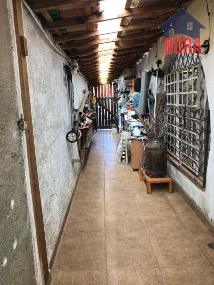 Chácara, 3 quartos, 2400 m² - Foto 1