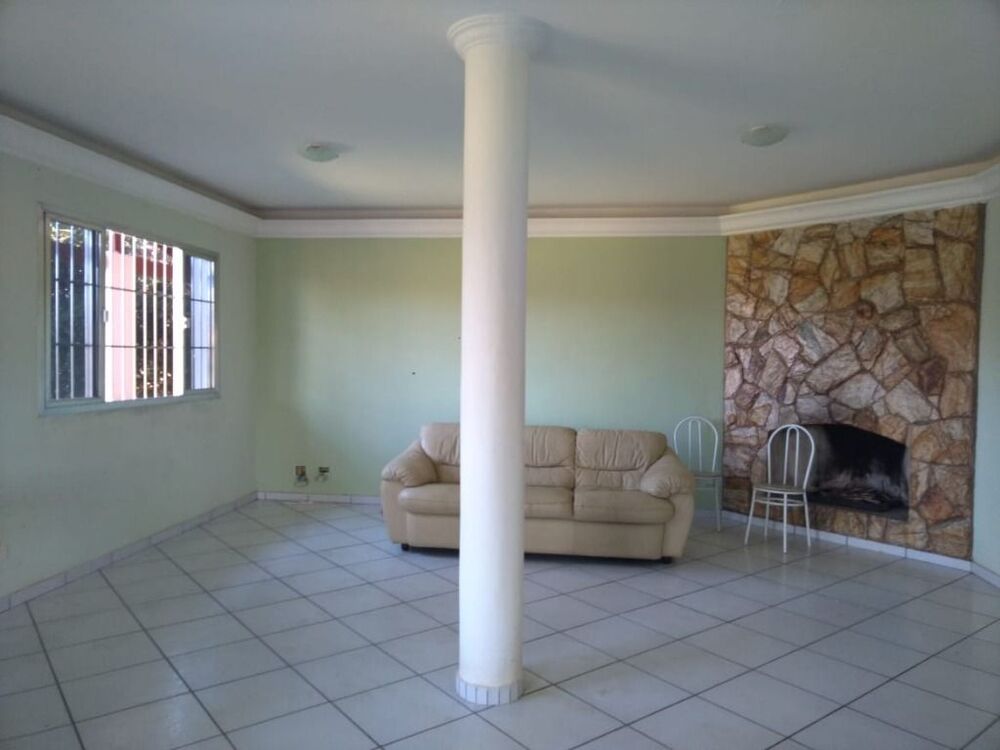 Chácara, 3 quartos, 2722 m² - Foto 1