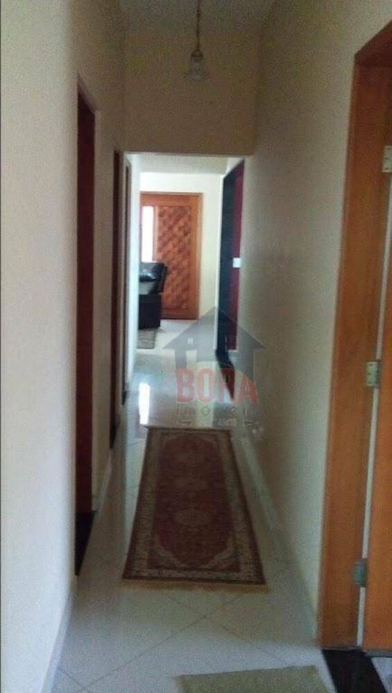 Casa à venda com 3 quartos, 280m² - Foto 2