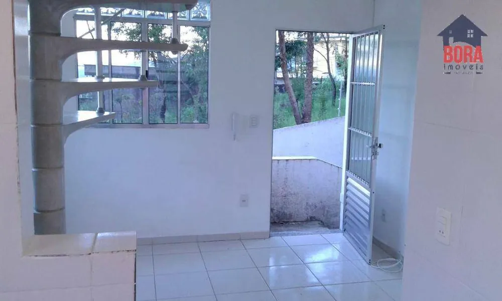 Casa, 8 quartos, 243 m² - Foto 3