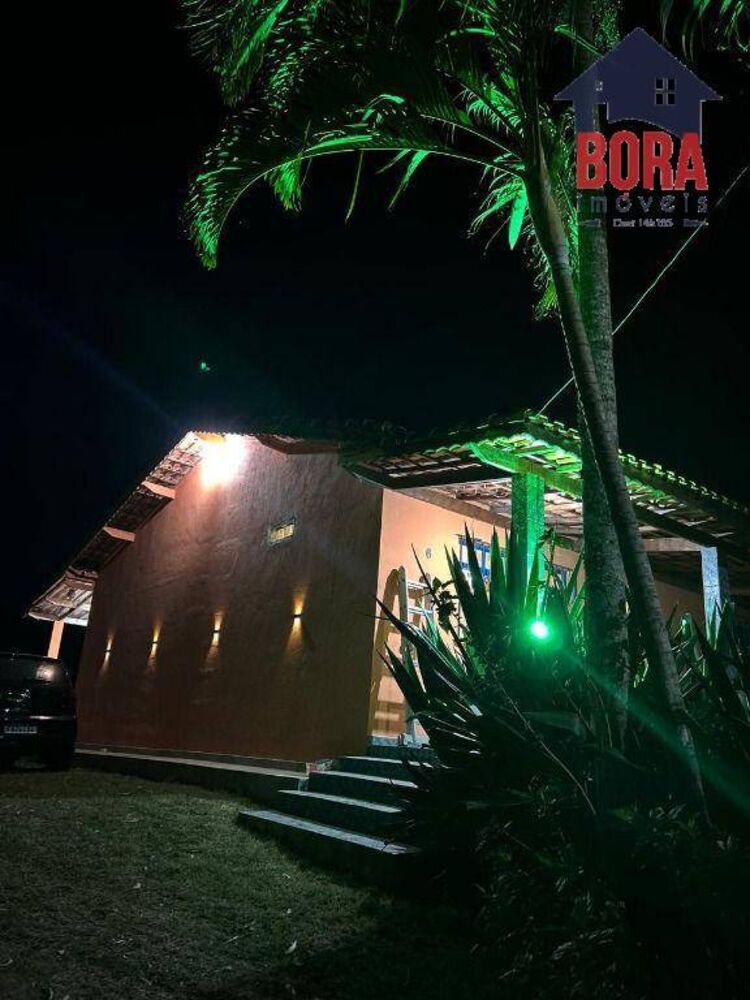 Chácara à venda com 2 quartos, 180m² - Foto 2