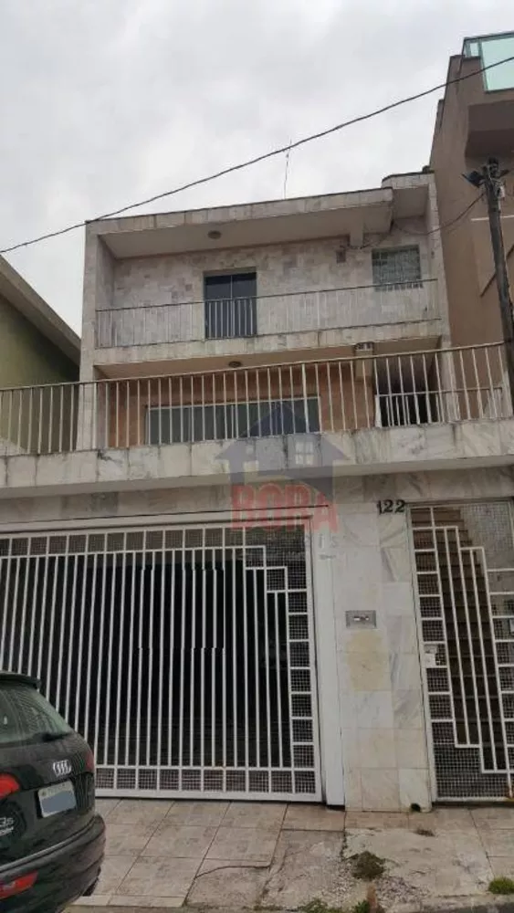 Sobrado à venda com 3 quartos, 210m² - Foto 1