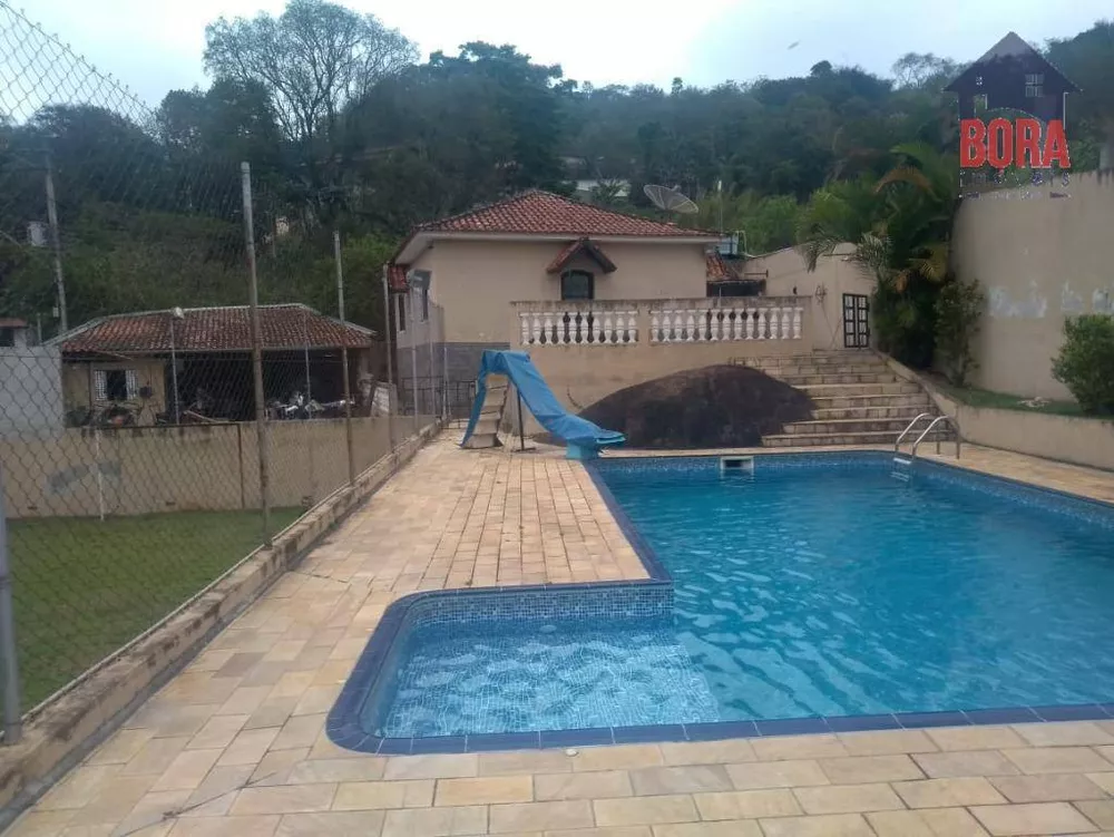 Chácara à venda com 4 quartos, 250m² - Foto 1