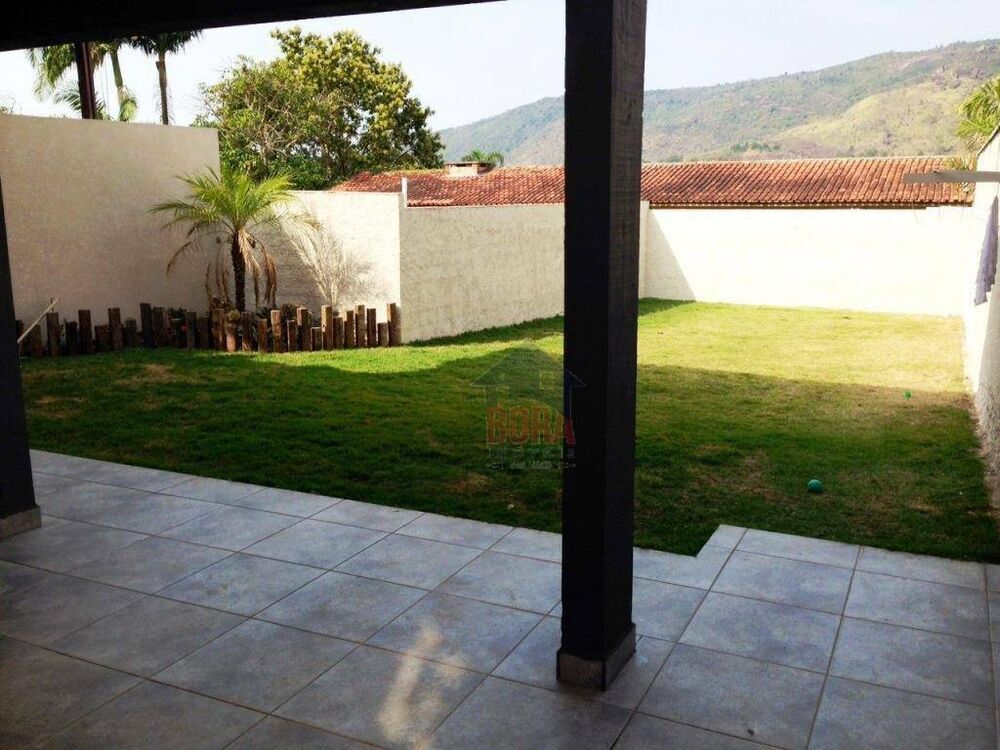 Casa à venda com 3 quartos, 200m² - Foto 8