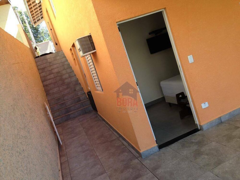Casa à venda com 3 quartos, 200m² - Foto 9