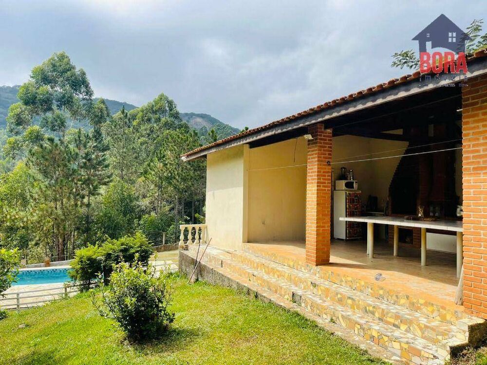 Chácara à venda com 4 quartos, 180m² - Foto 8