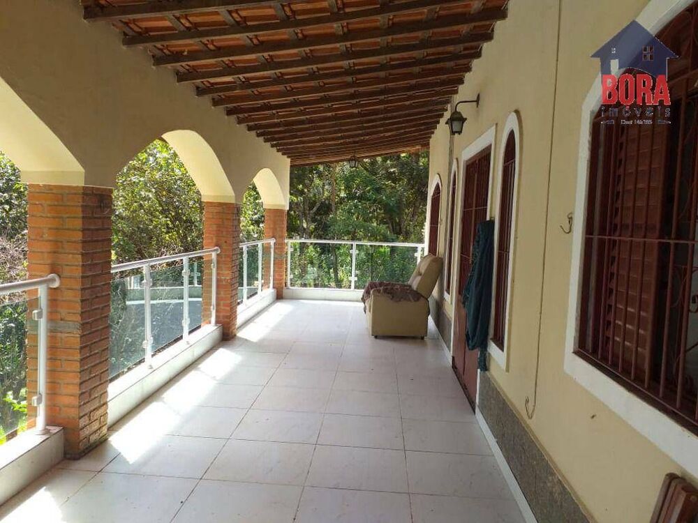 Chácara à venda com 4 quartos, 180m² - Foto 3