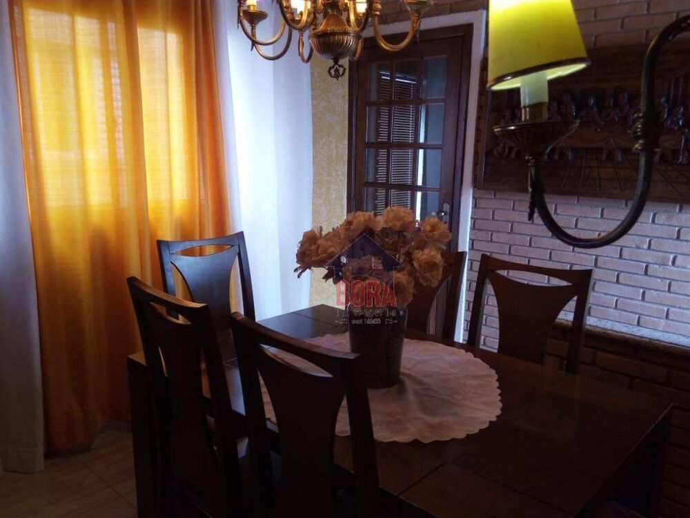 Casa, 3 quartos, 187 m² - Foto 1