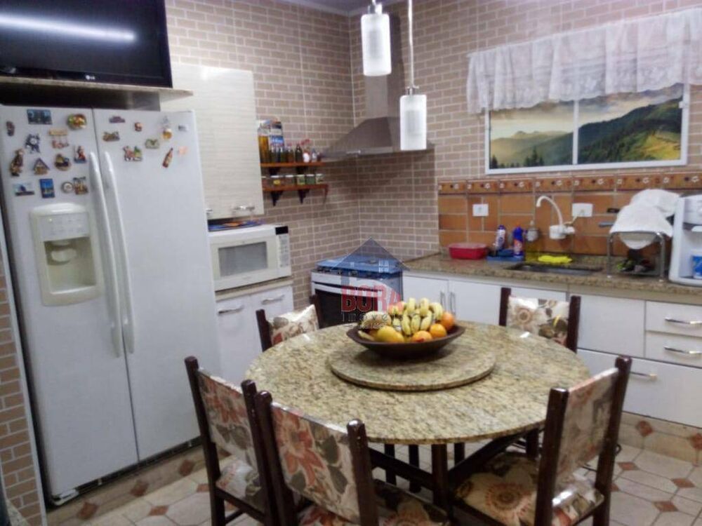 Casa, 3 quartos, 187 m² - Foto 2