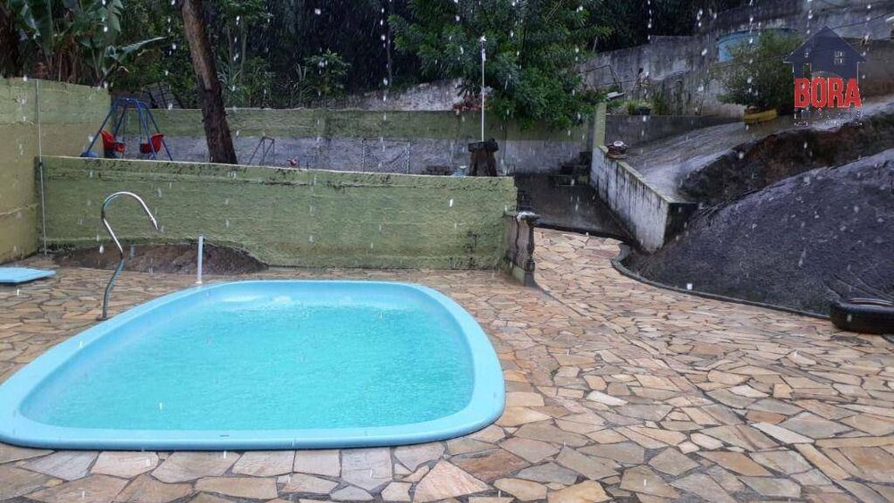 Chácara, 5 quartos, 1320 m² - Foto 1