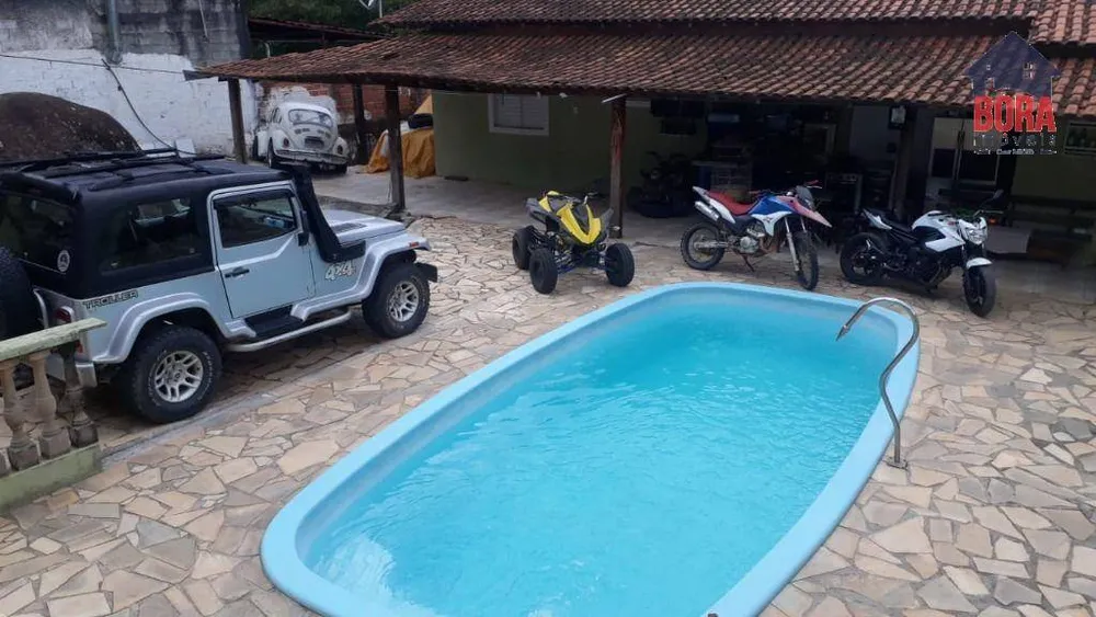Chácara, 5 quartos, 1320 m² - Foto 2
