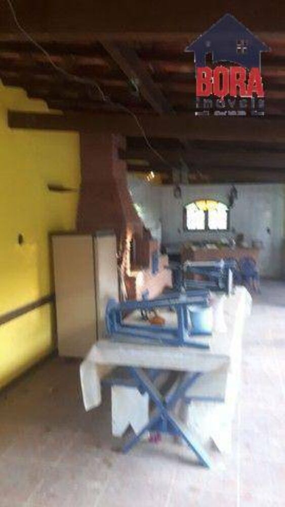 Casa, 3 quartos, 315 m² - Foto 1