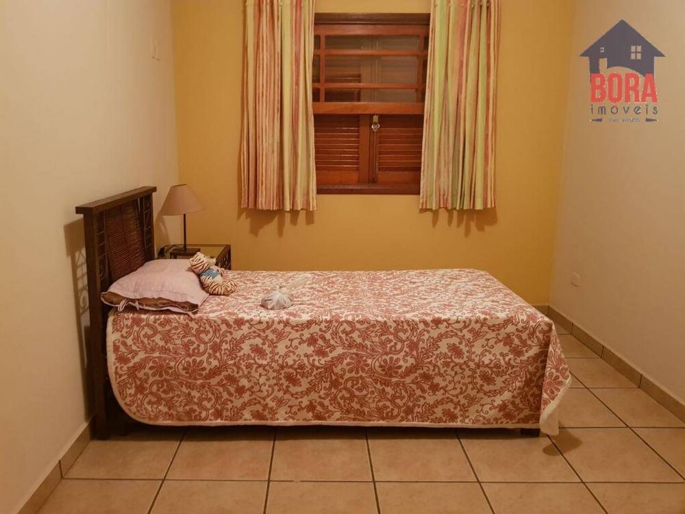 Casa, 4 quartos, 311 m² - Foto 1