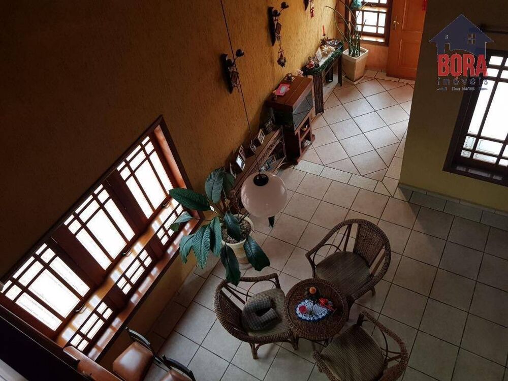 Casa, 4 quartos, 311 m² - Foto 2