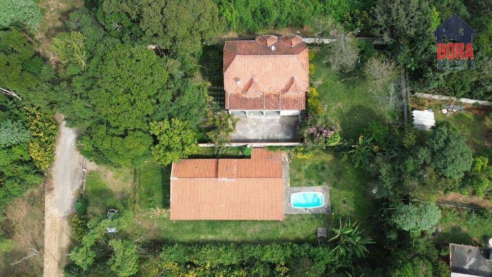Chácara à venda com 3 quartos, 300m² - Foto 1