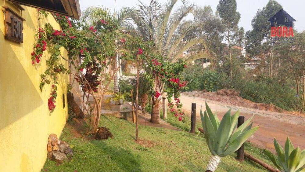 Casa à venda com 1 quarto, 70m² - Foto 3