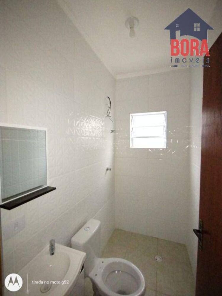 Casa à venda com 2 quartos, 61m² - Foto 4
