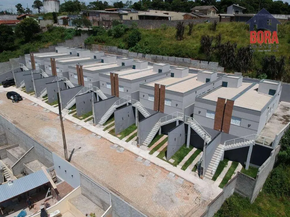 Casa, 2 quartos, 61 m² - Foto 1