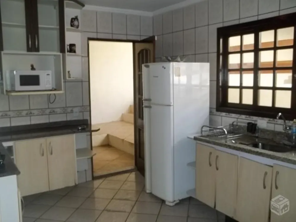 Casa, 3 quartos, 240 m² - Foto 5