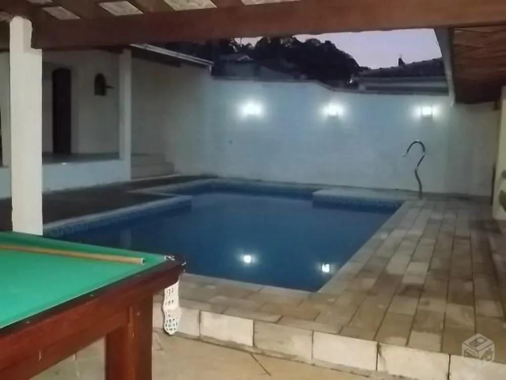 Casa, 3 quartos, 240 m² - Foto 12