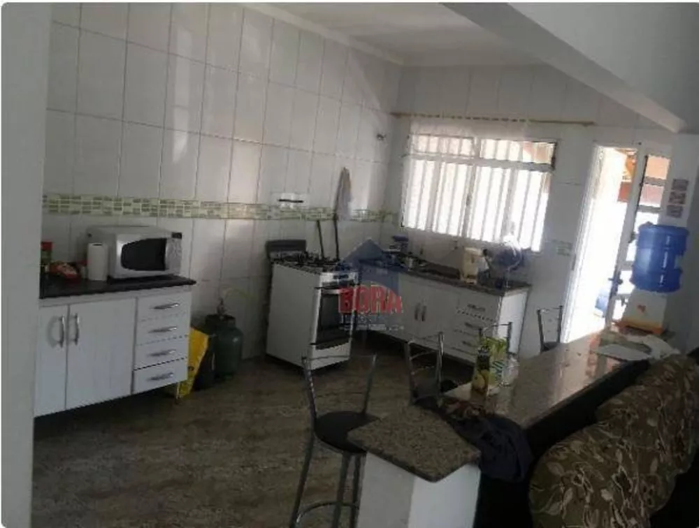 Casa à venda com 2 quartos, 342m² - Foto 4