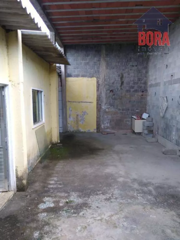 Casa à venda com 2 quartos, 100m² - Foto 3