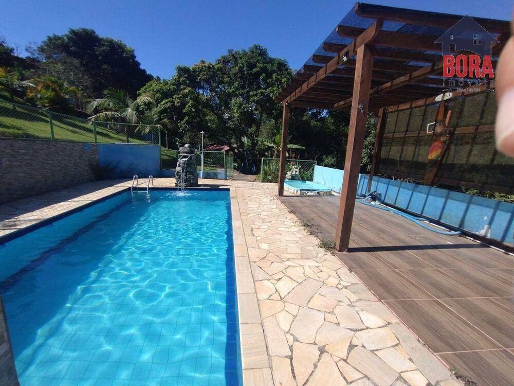 Chácara à venda com 4 quartos, 200m² - Foto 3