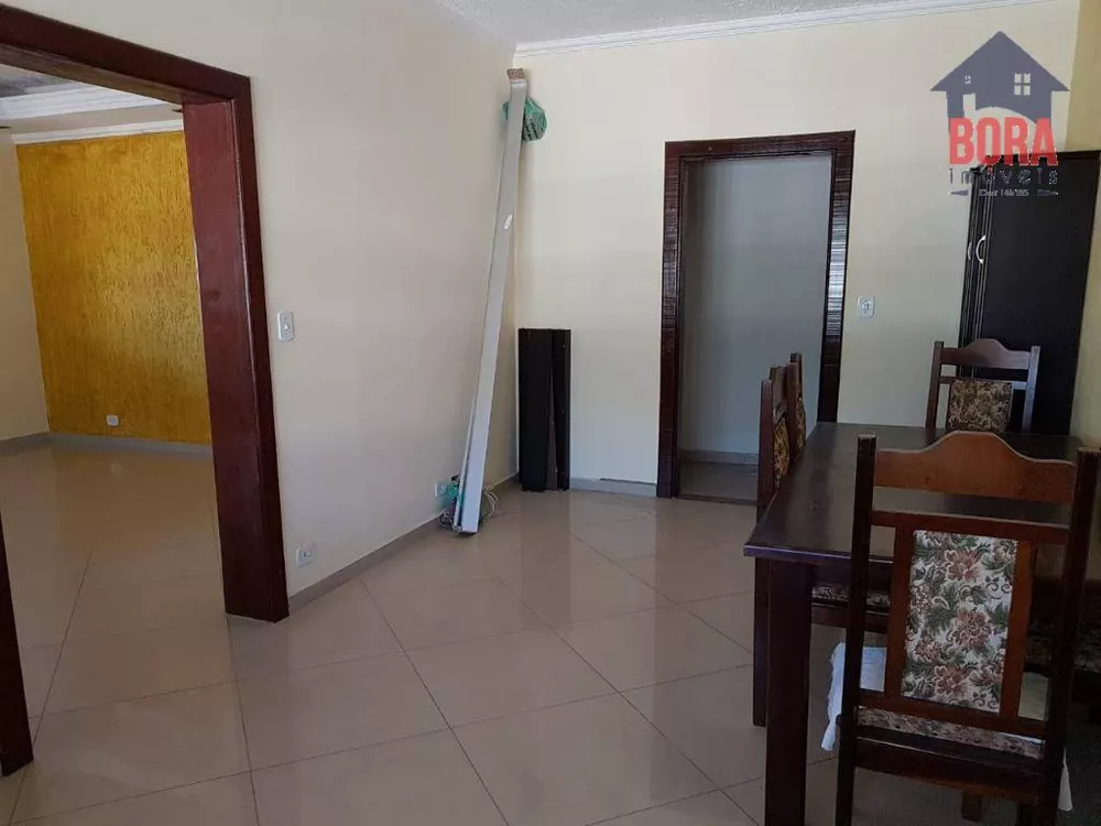 Casa à venda com 3 quartos, 394m² - Foto 4