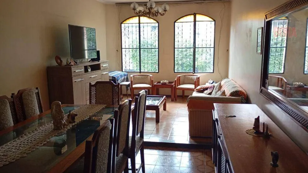Sobrado, 4 quartos, 197 m² - Foto 2