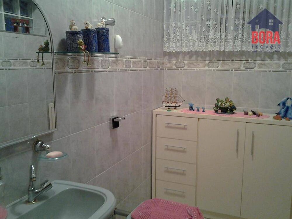 Sobrado, 3 quartos, 251 m² - Foto 1