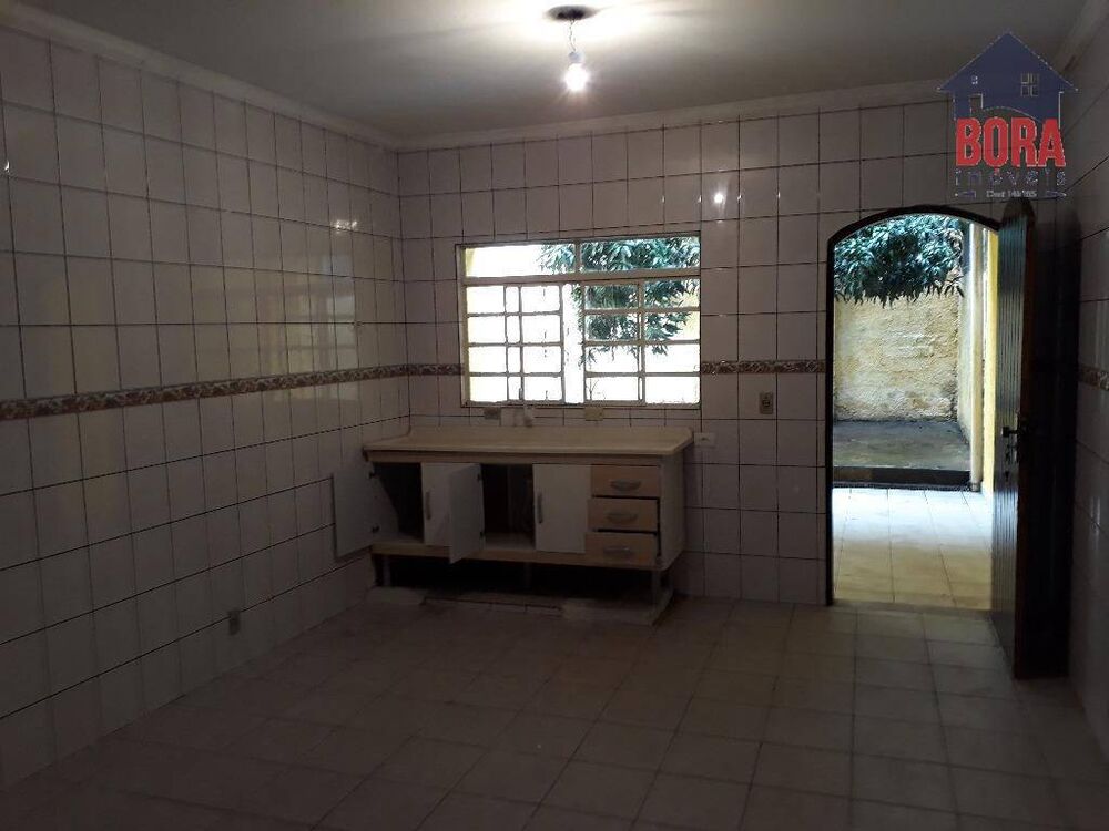 Sobrado à venda com 3 quartos, 277m² - Foto 3
