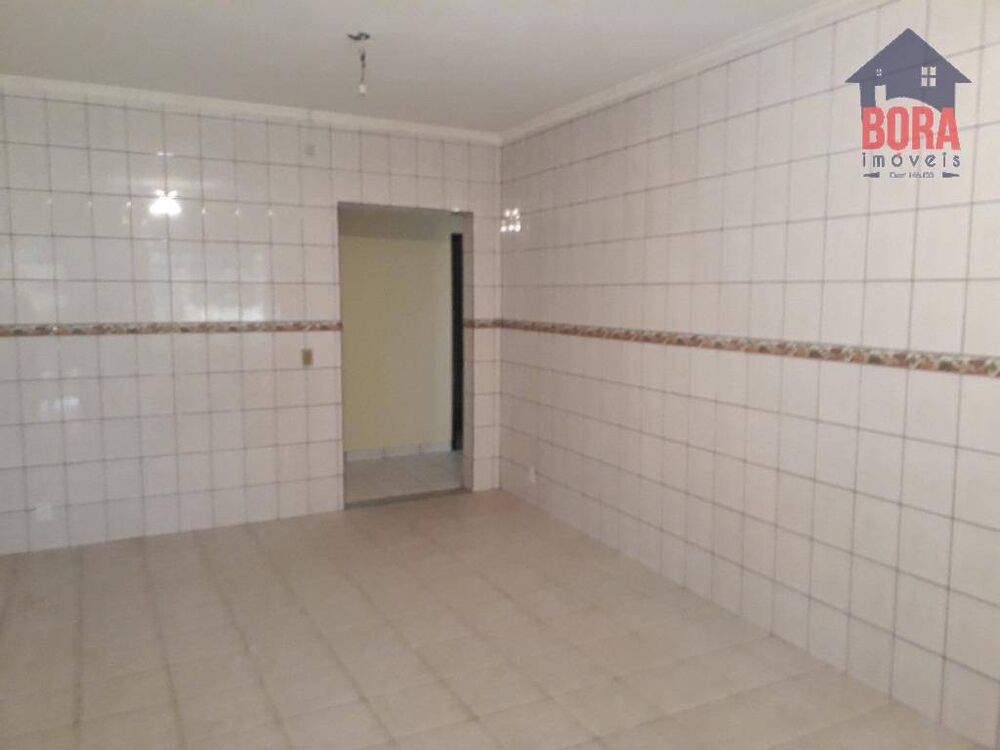 Sobrado à venda com 3 quartos, 277m² - Foto 2