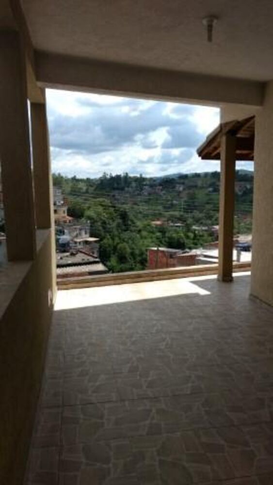 Casa à venda com 3 quartos, 320m² - Foto 1
