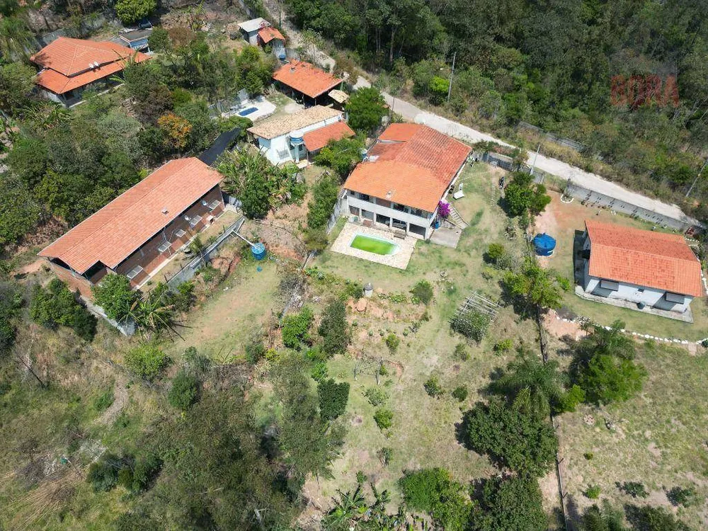 Chácara, 3 quartos, 1650 m² - Foto 2