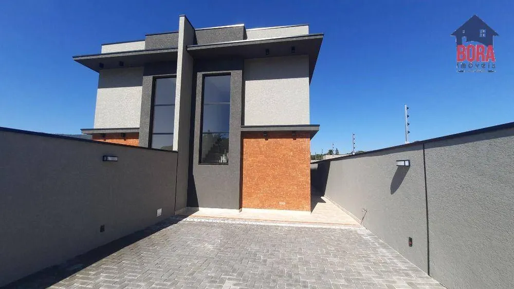 Casa, 3 quartos, 136 m² - Foto 1
