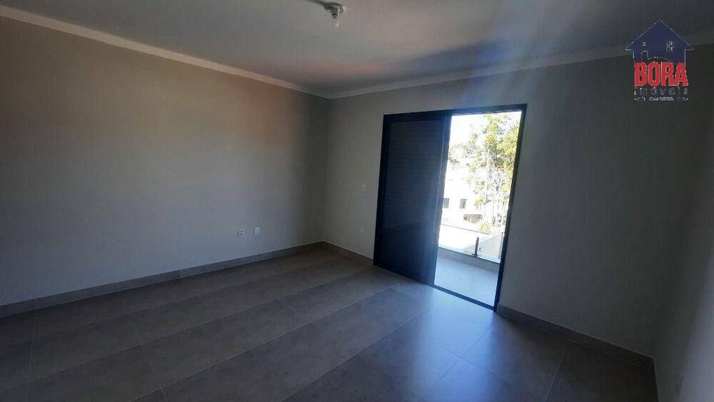 Casa à venda com 3 quartos, 136m² - Foto 4
