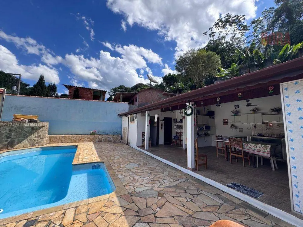 Chácara, 4 quartos, 1095 m² - Foto 3