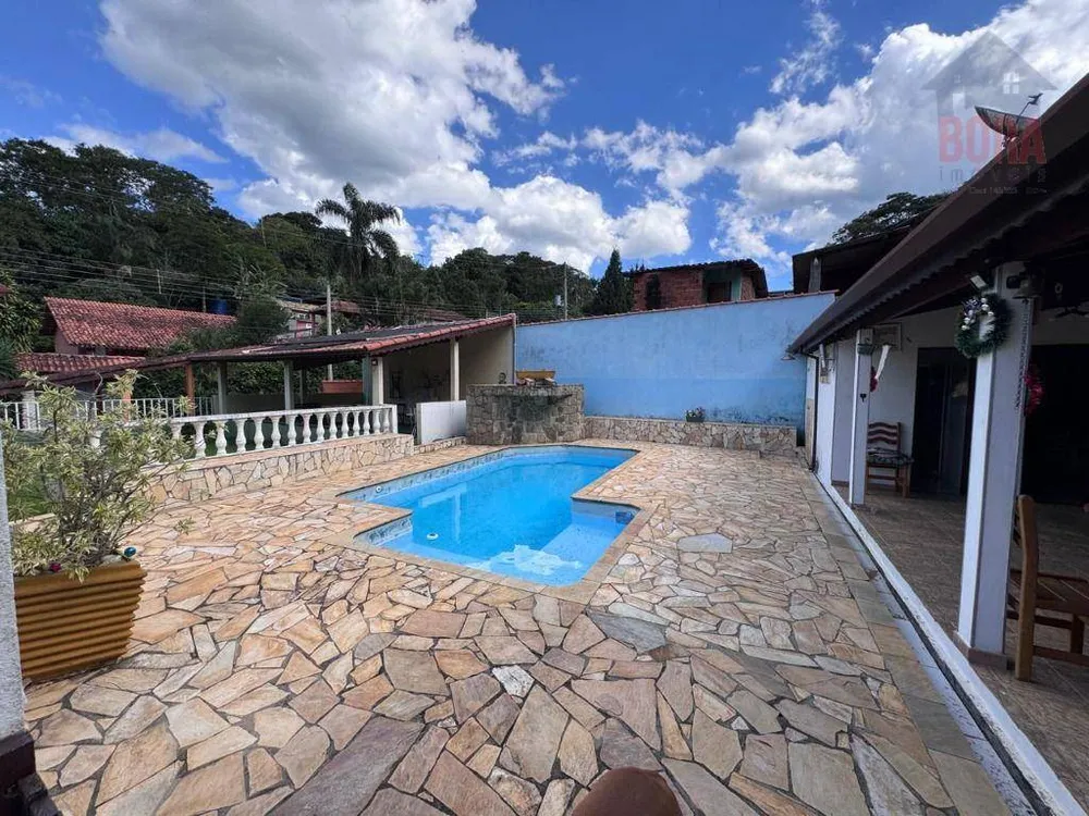 Chácara, 4 quartos, 1095 m² - Foto 2