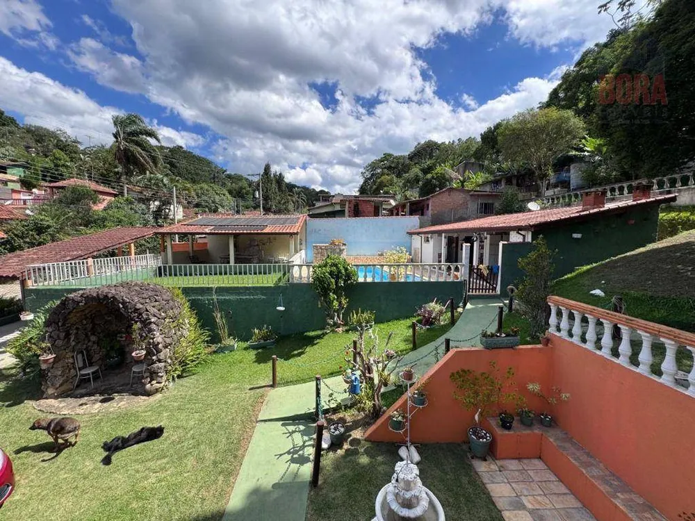 Chácara, 4 quartos, 1095 m² - Foto 1