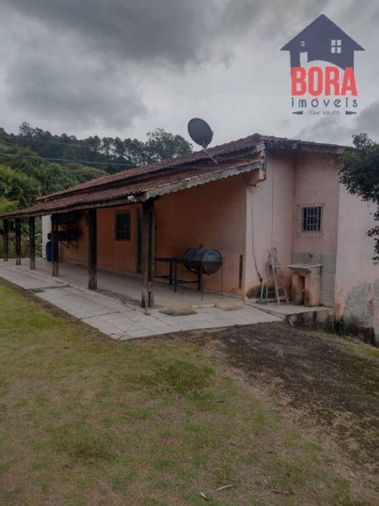 Sítio à venda com 3 quartos, 200m² - Foto 2