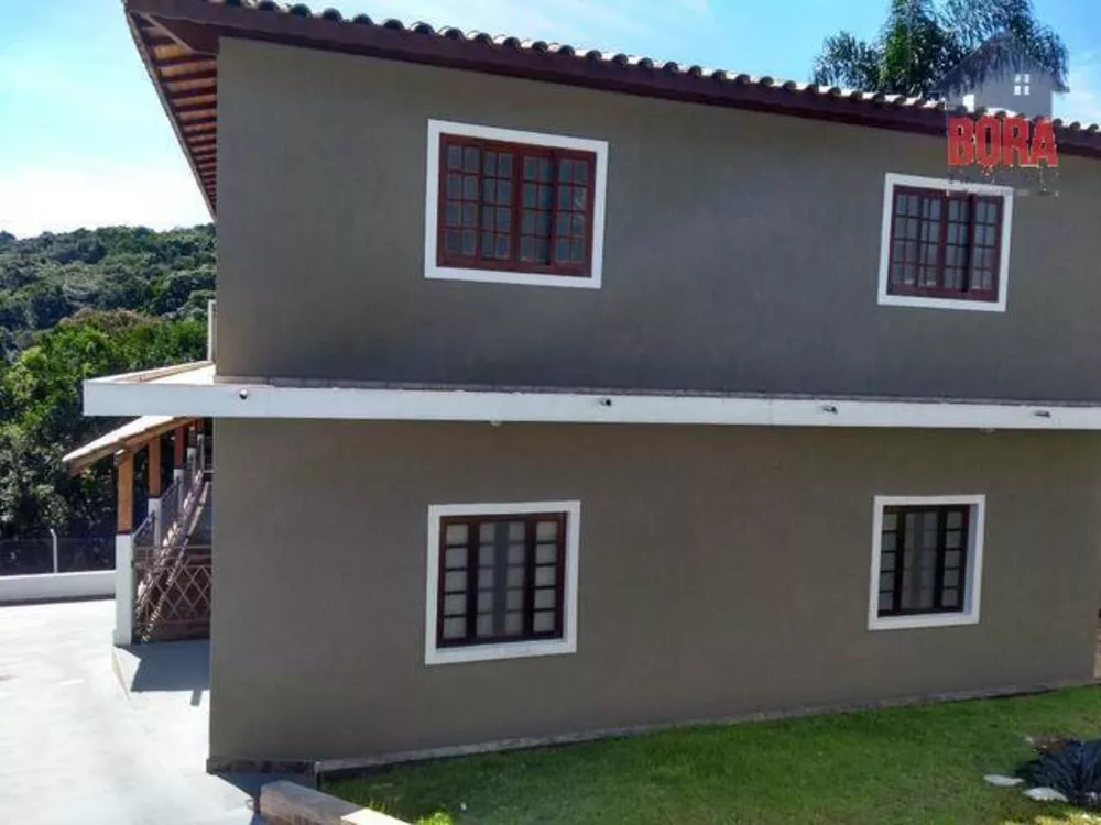 Casa de Condomínio à venda com 3 quartos, 288m² - Foto 2