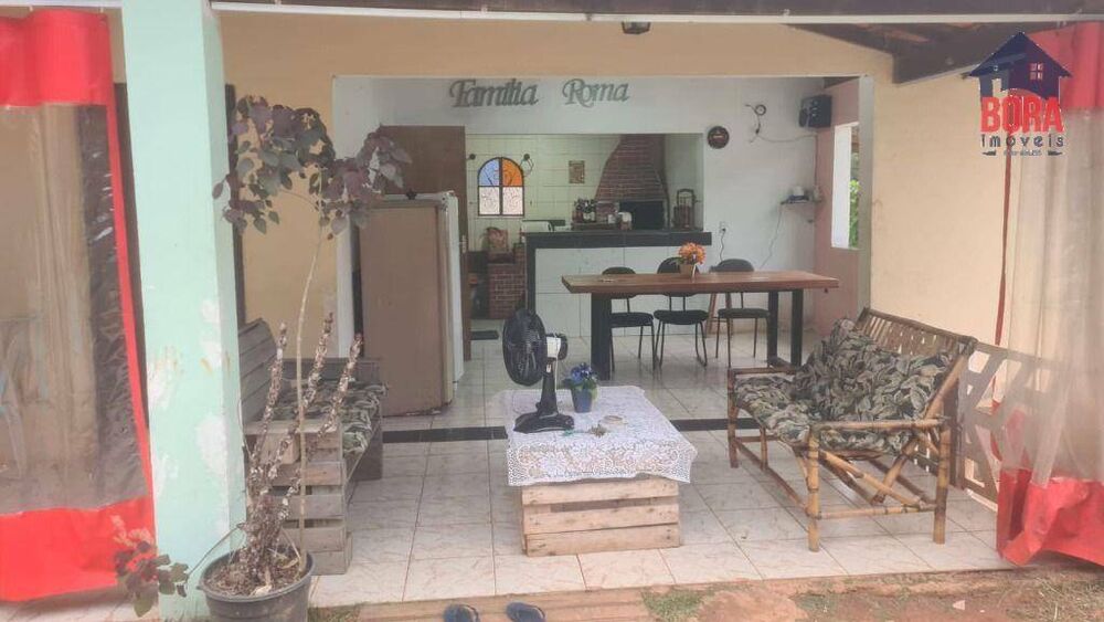 Chácara à venda com 2 quartos, 181m² - Foto 2