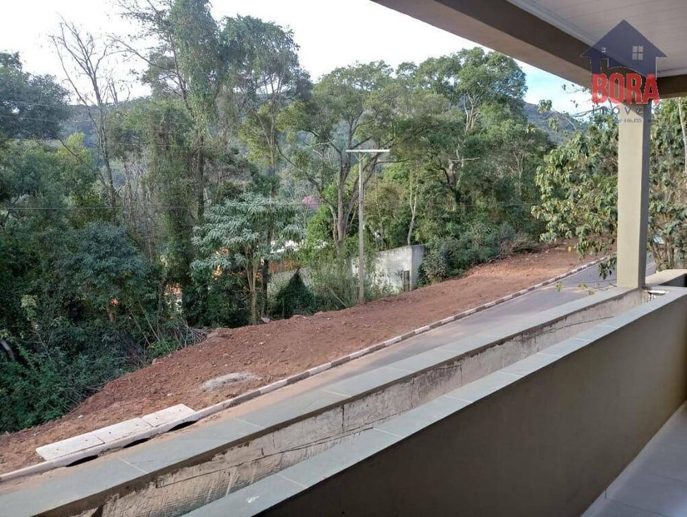 Casa à venda com 2 quartos, 170m² - Foto 3