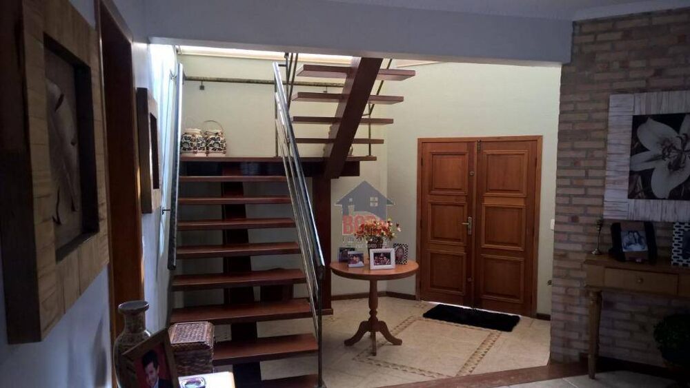 Casa, 4 quartos, 700 m² - Foto 2