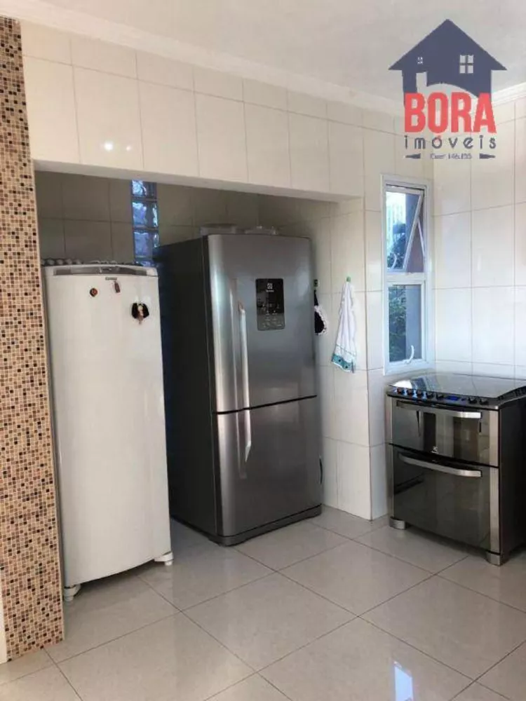 Chácara à venda com 6 quartos, 400m² - Foto 4