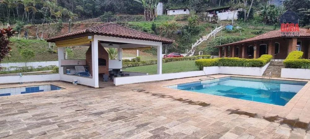 Sítio à venda e aluguel com 3 quartos, 200m² - Foto 1