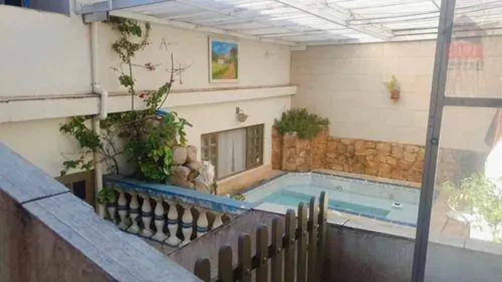 Casa, 4 quartos, 300 m² - Foto 1