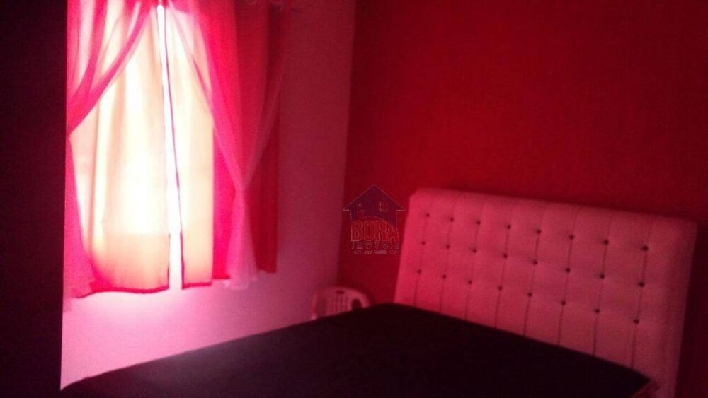 Casa à venda com 5 quartos, 250m² - Foto 4